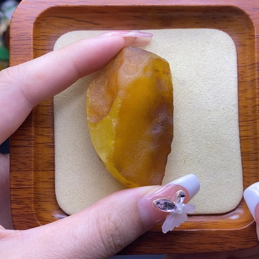 定制琥珀未镶嵌陈