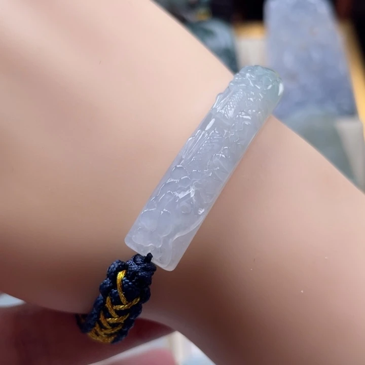 翡翠未镶嵌挂件玉