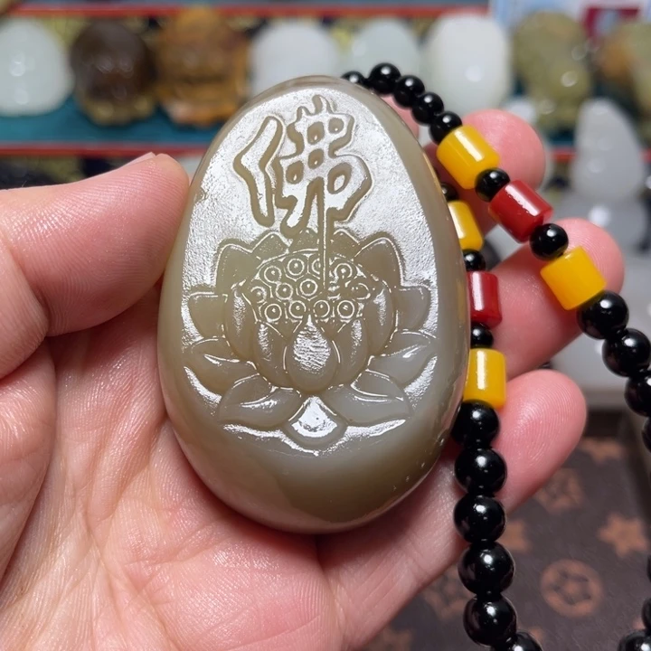 石材天然方解石手把件不退换