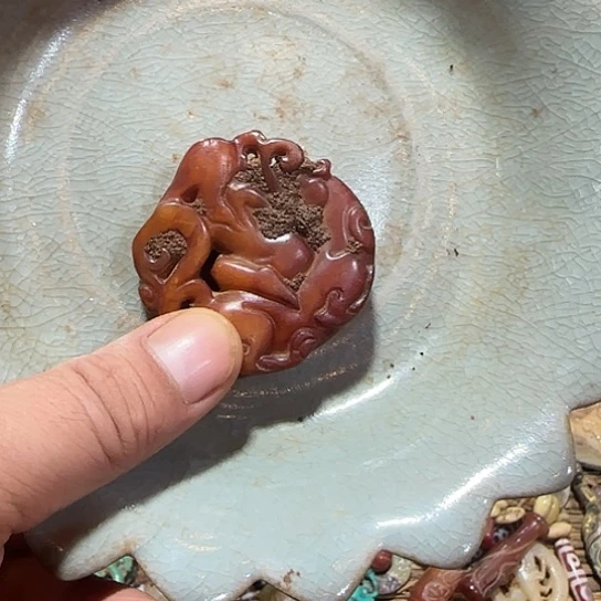 瓷片我现在就在外面吃东西了哈