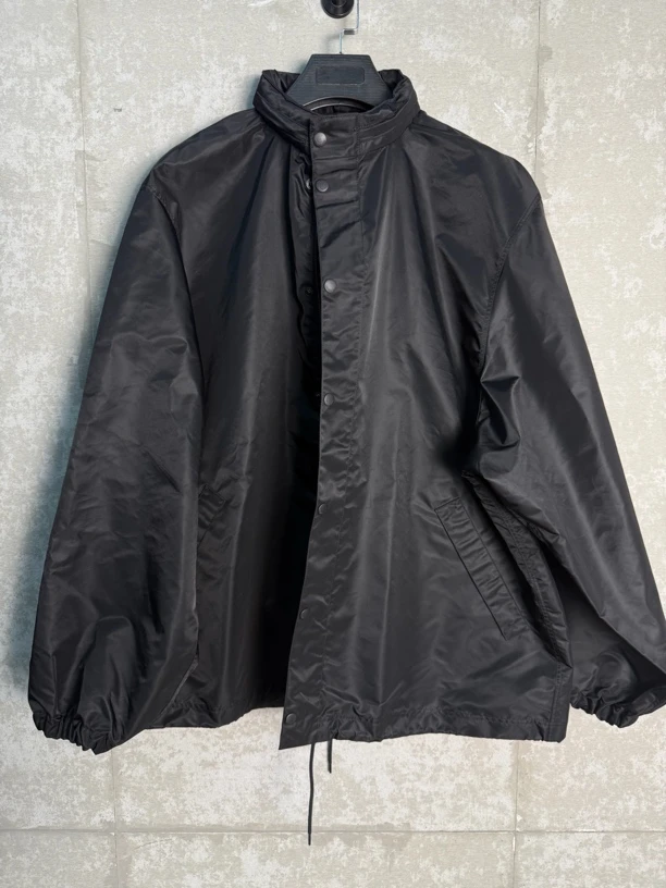未使用 Balenciaga/巴黎世家 S/巴黎世家胶带冲锋衣外套/09398