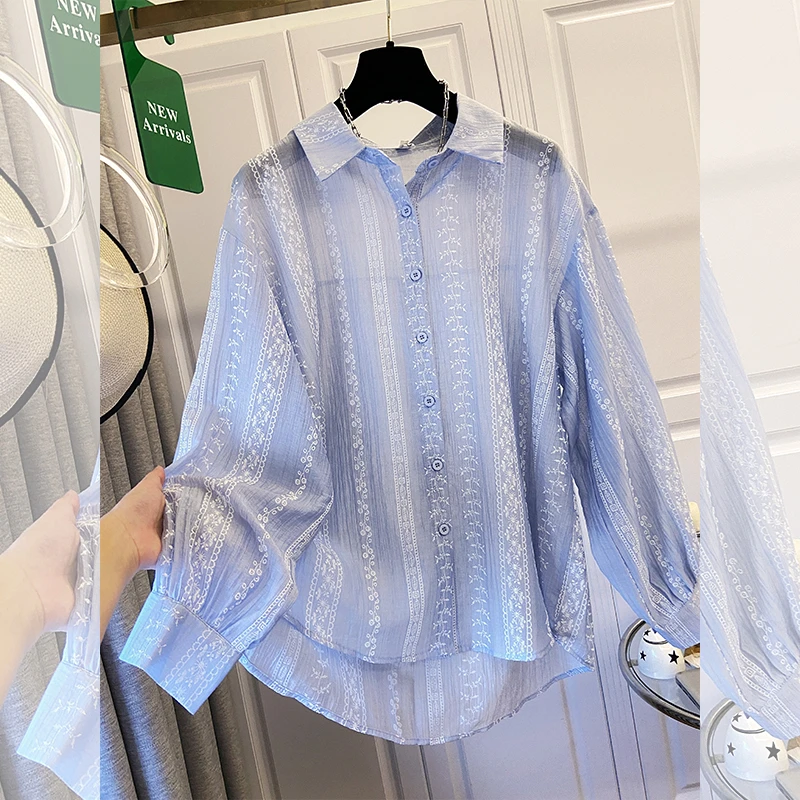 春秋季新款撞色刺绣白色衬衫大码胖mm艺术感上衣小众减龄洋气衬衣