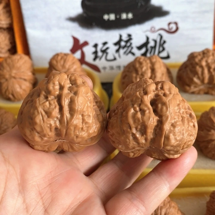 文玩核桃把件蛤蟆头 40 43