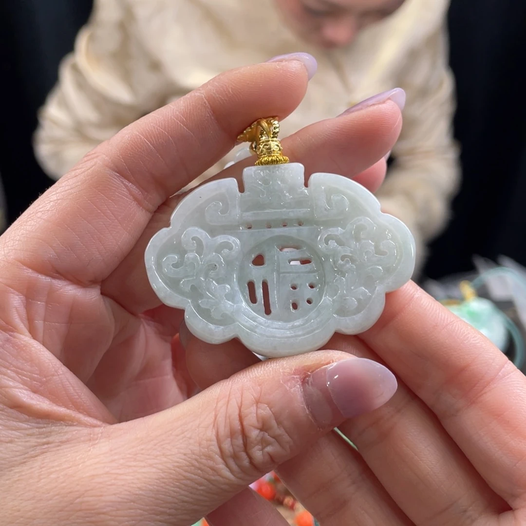 翡翠颈饰未镶嵌代编织