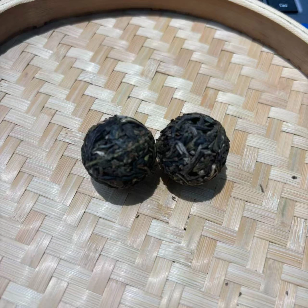 普洱生茶龙珠7克