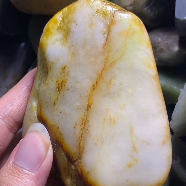 未镶嵌和田玉（糖玉）挂件