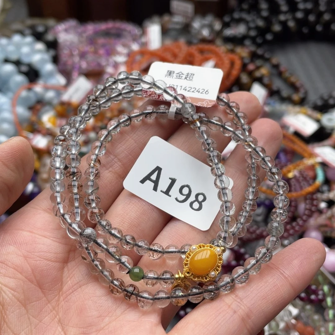 颈饰未镶嵌水晶多样性