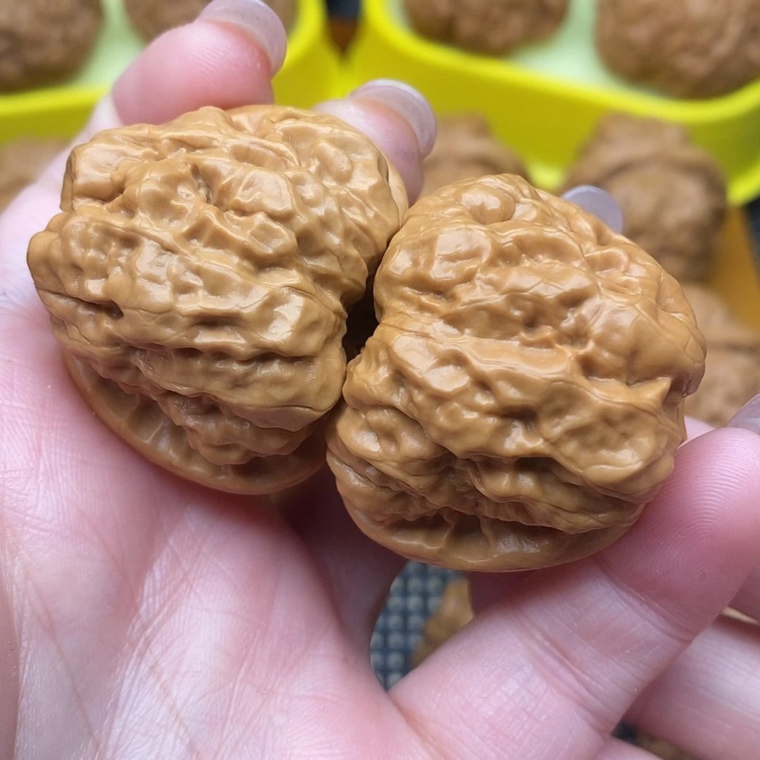 文玩核桃吊坠边38左右