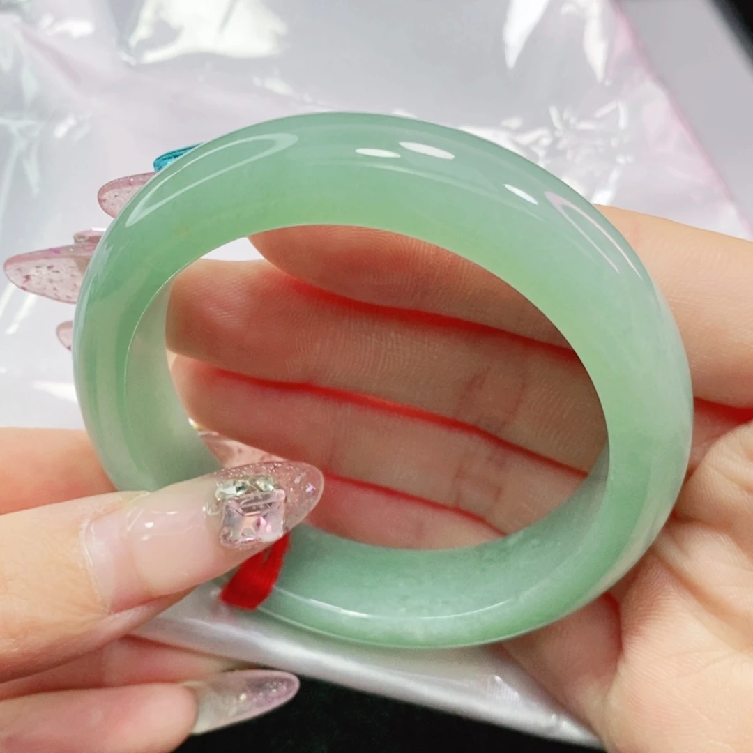 翡翠手镯未镶嵌太**了53 正圈