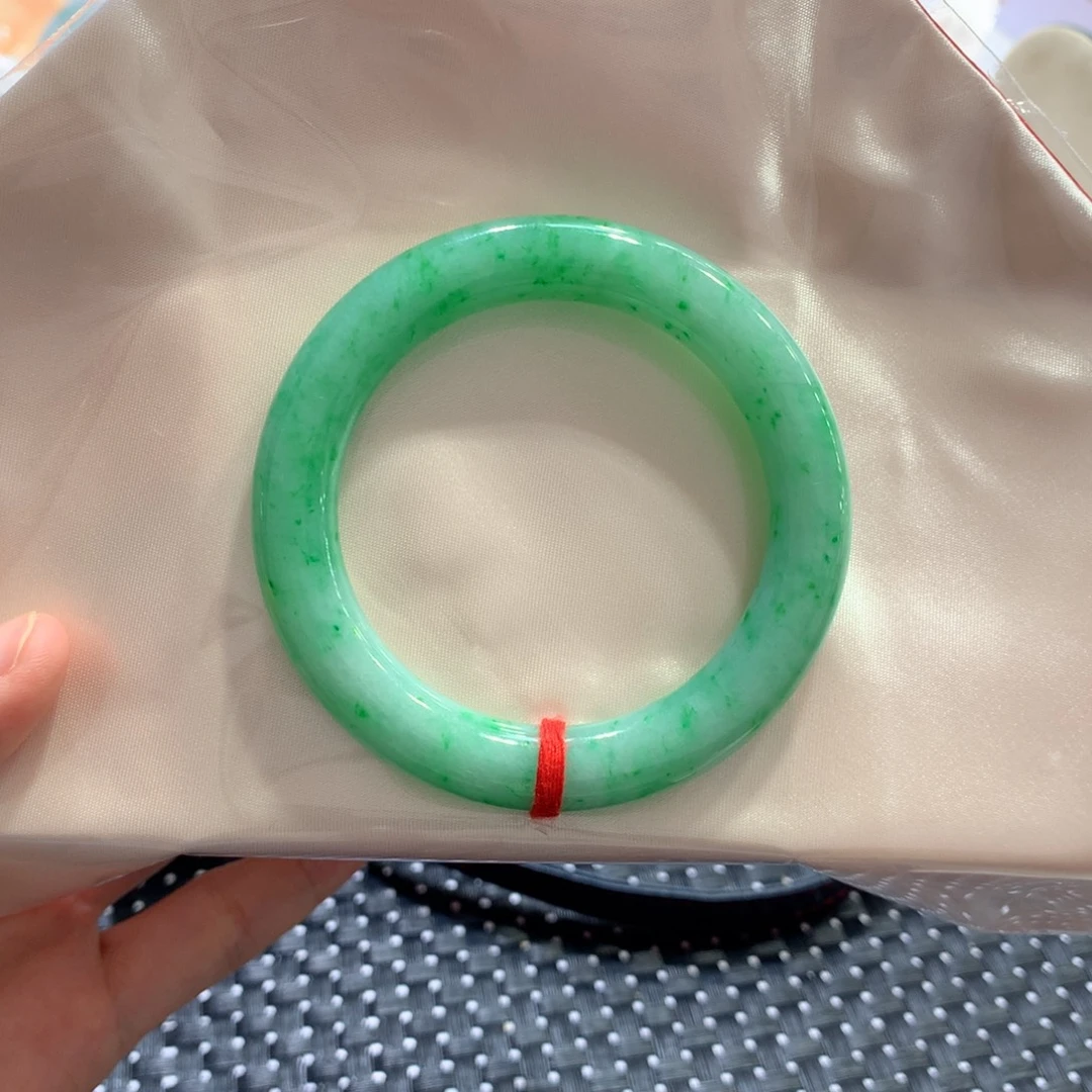 翡翠未镶嵌手镯闪购 3