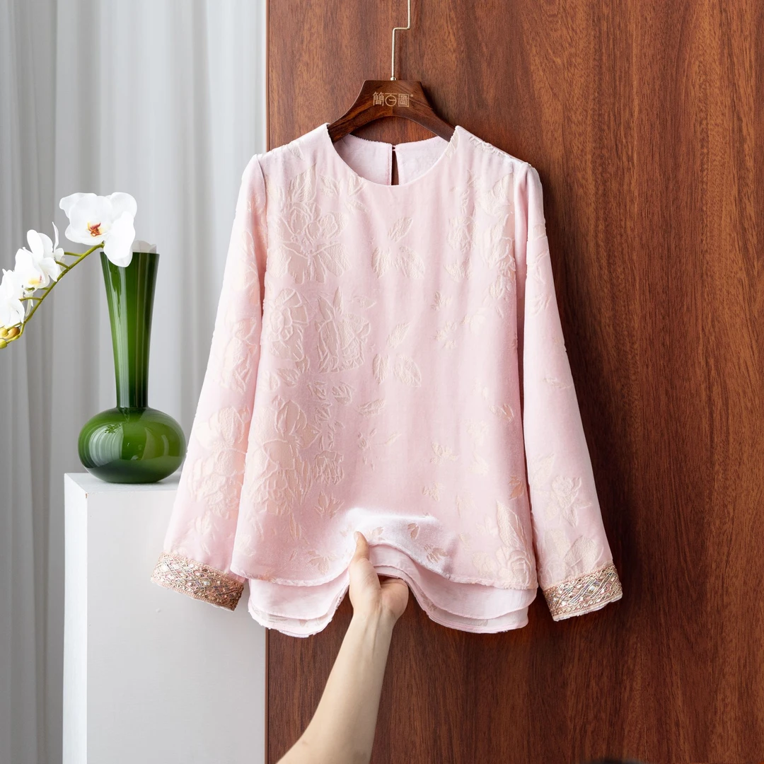 简百图-VV【粉花】真丝丝绒烧花上衣新款桑蚕丝圆领特调粉桃红衬衫