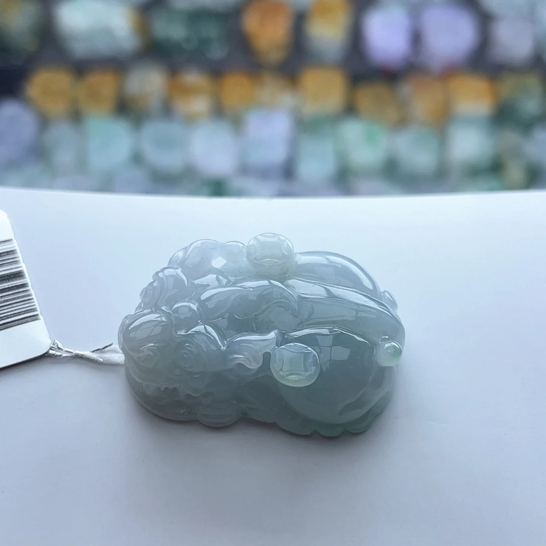 翡翠颈饰未镶嵌貔貅