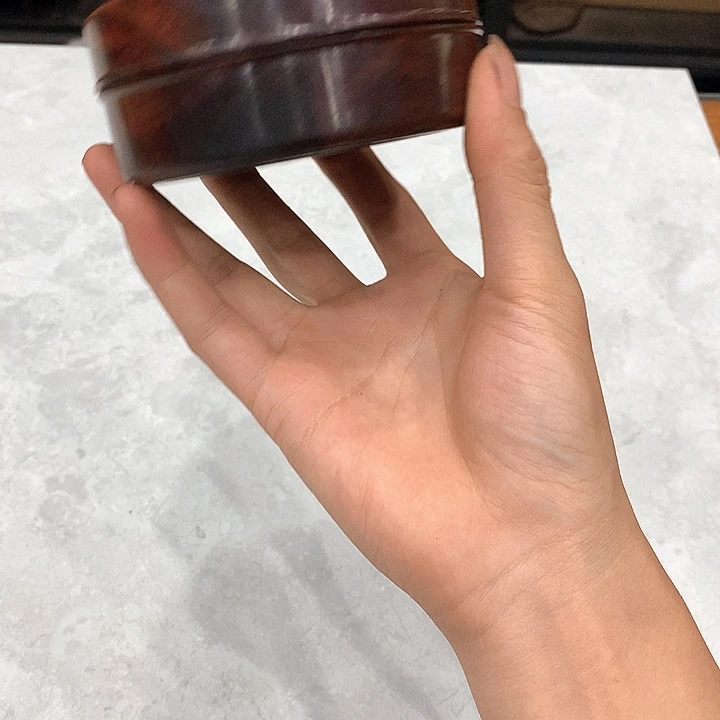 A***聊木大红酸枝圆形盒子