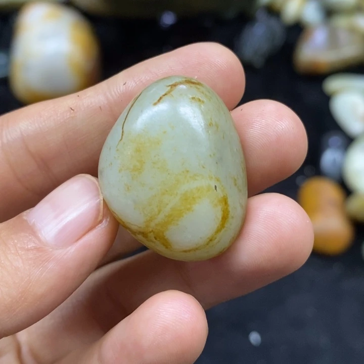 未镶嵌和田玉（糖玉）挂件