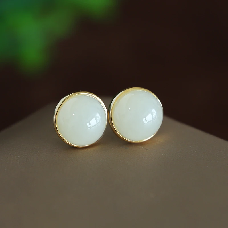 天然和田玉耳钉女温润白玉显白典雅 日常通勤闺蜜首饰
