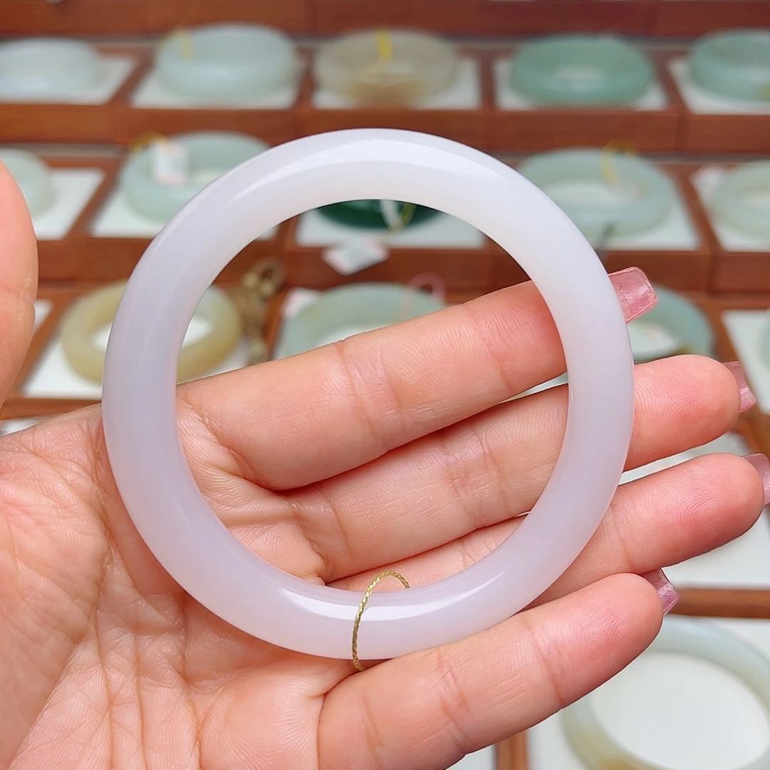 未镶嵌手镯和田玉56.6