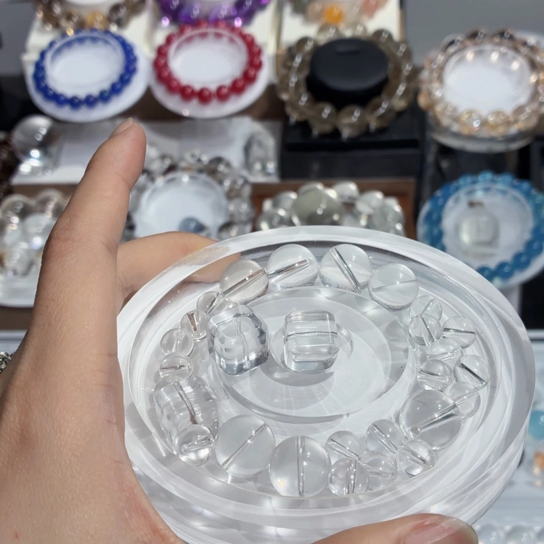 未镶嵌吊坠(不含链)水晶小****?