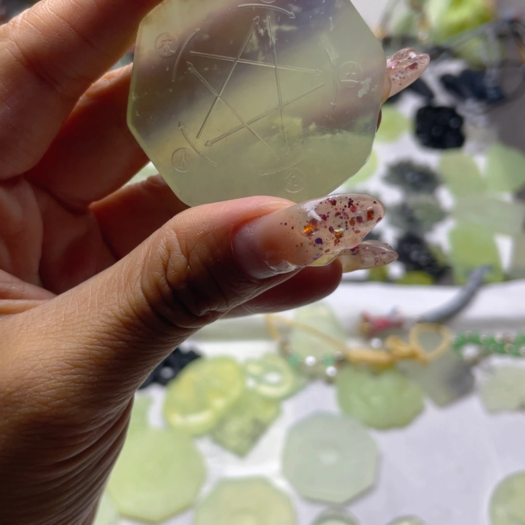 蛇纹石玉未镶嵌吊坠(赠链)