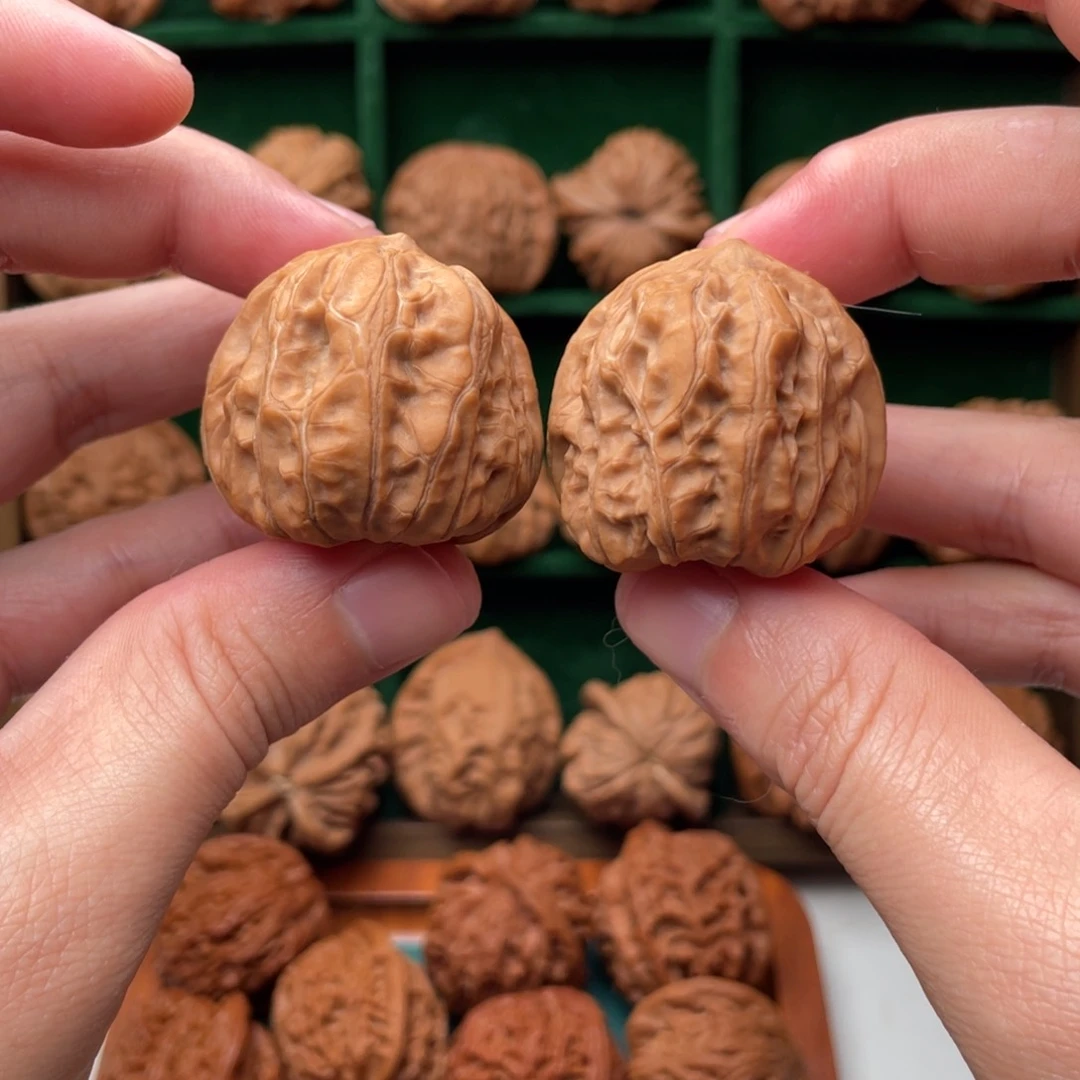 文玩核桃吊坠重****达门头沟元宝和高尔夫