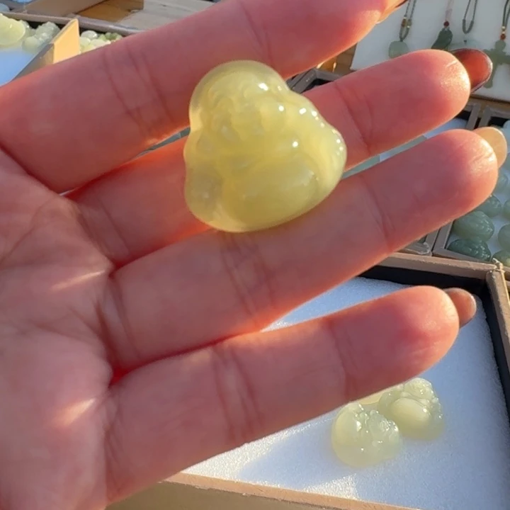 和田玉未镶嵌颈饰25菲