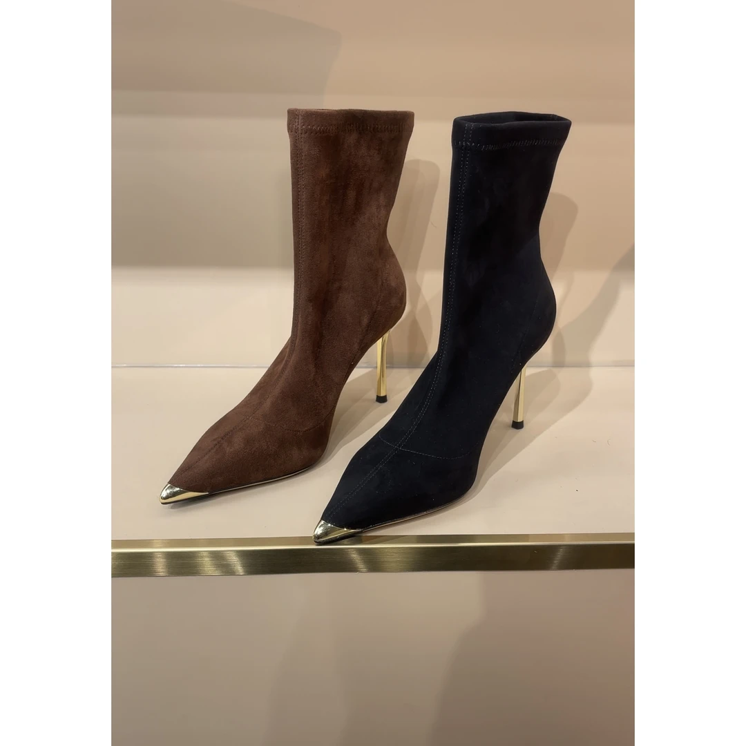 2025年爆款洋气新款细跟短靴秋冬尖头弹力高阶黑靴