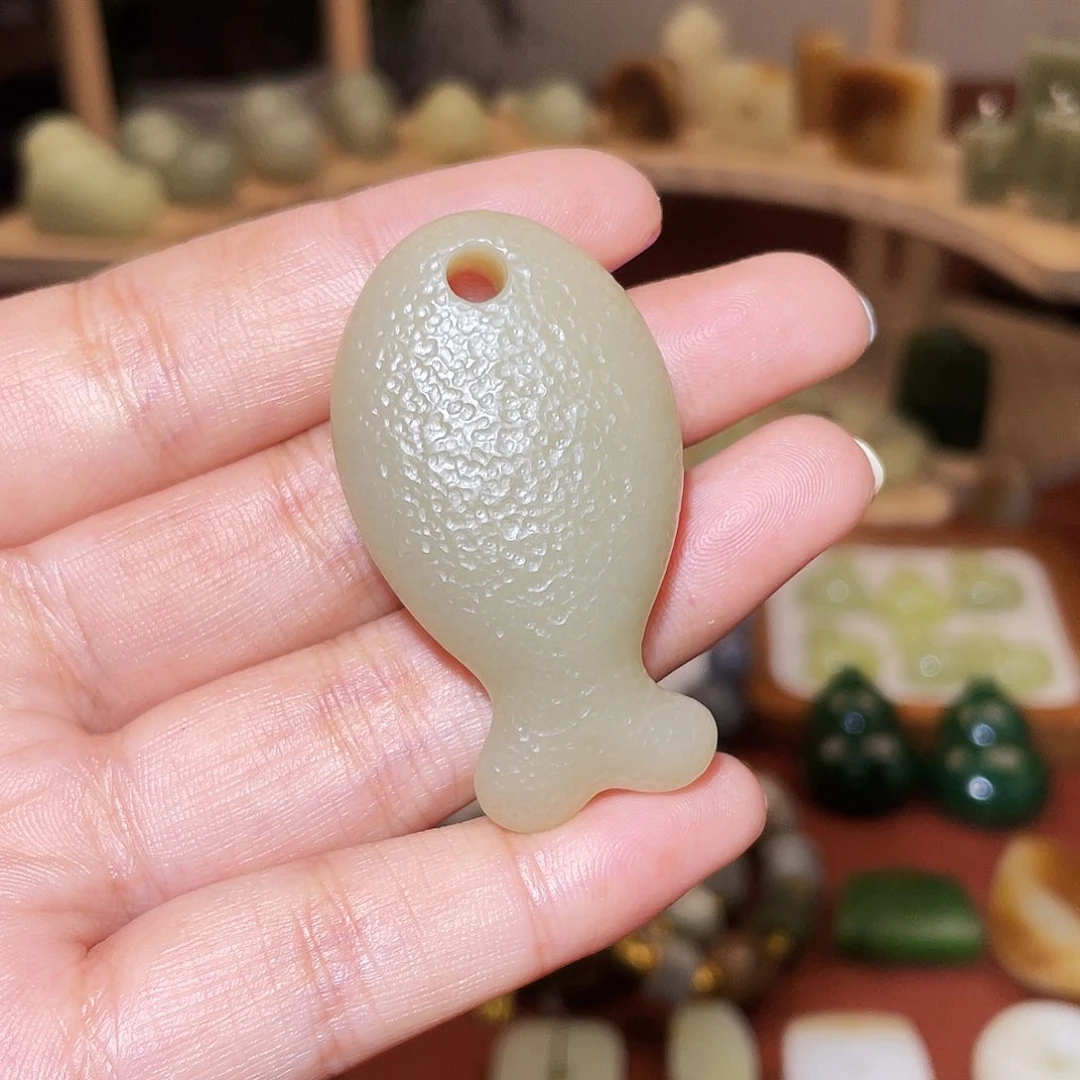 颈饰未镶嵌和田玉椰****丁