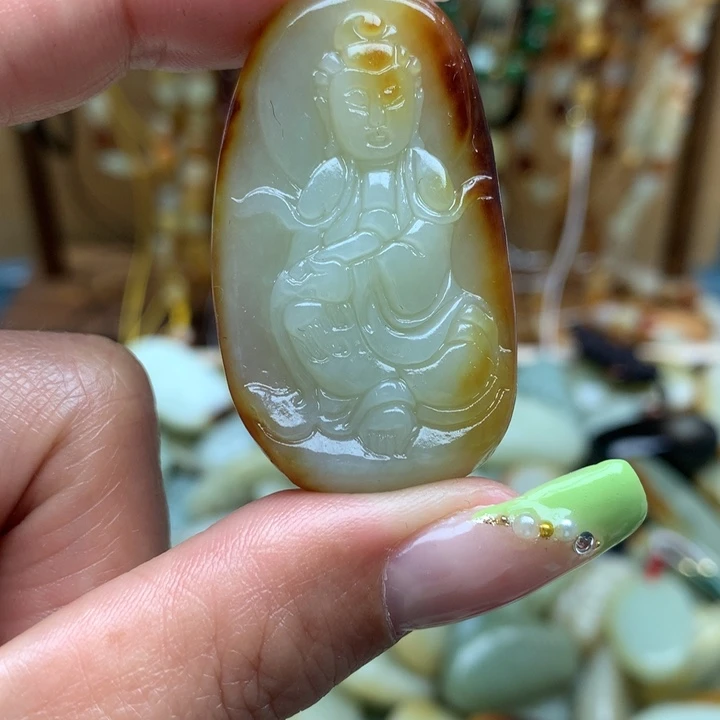 和田玉未镶嵌颈饰