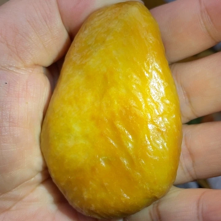 翡翠未镶嵌颈饰缅甸的