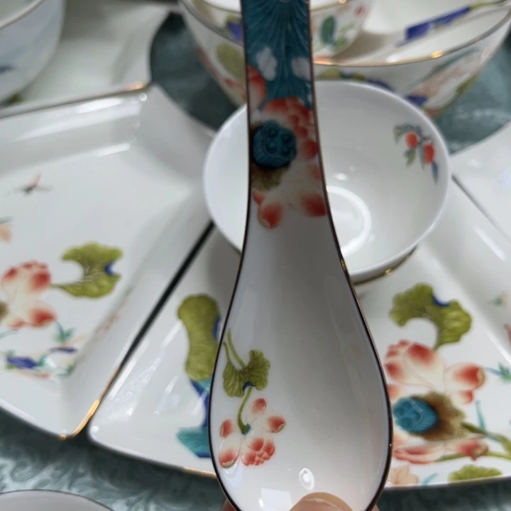 瓷片荷塘小勺六个哇塞