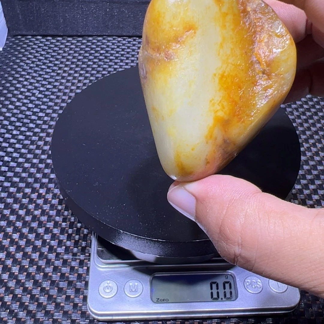 吊坠(不含链)未镶嵌和田玉（子料）127