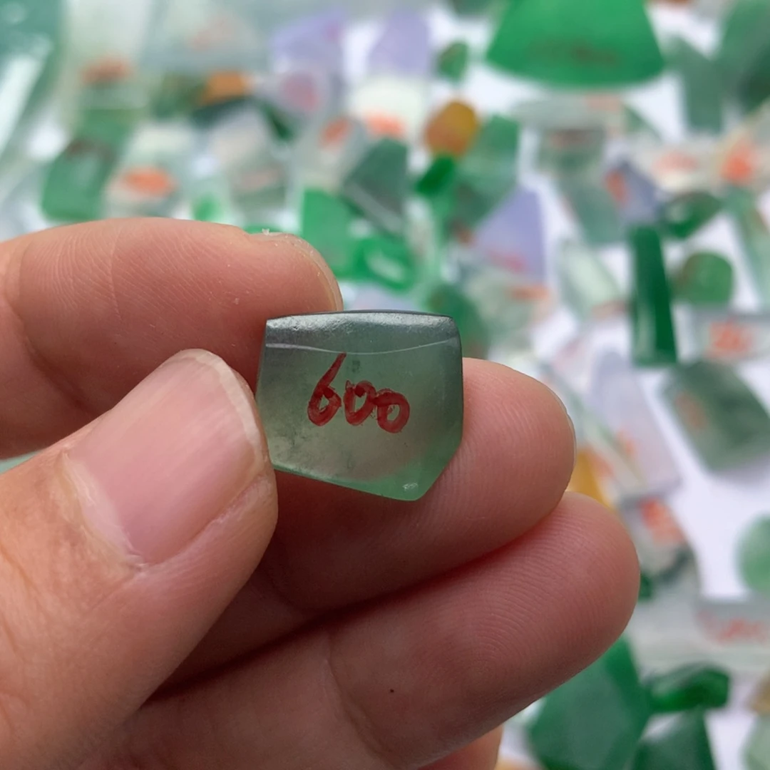 定制翡翠未镶嵌天然翡翠