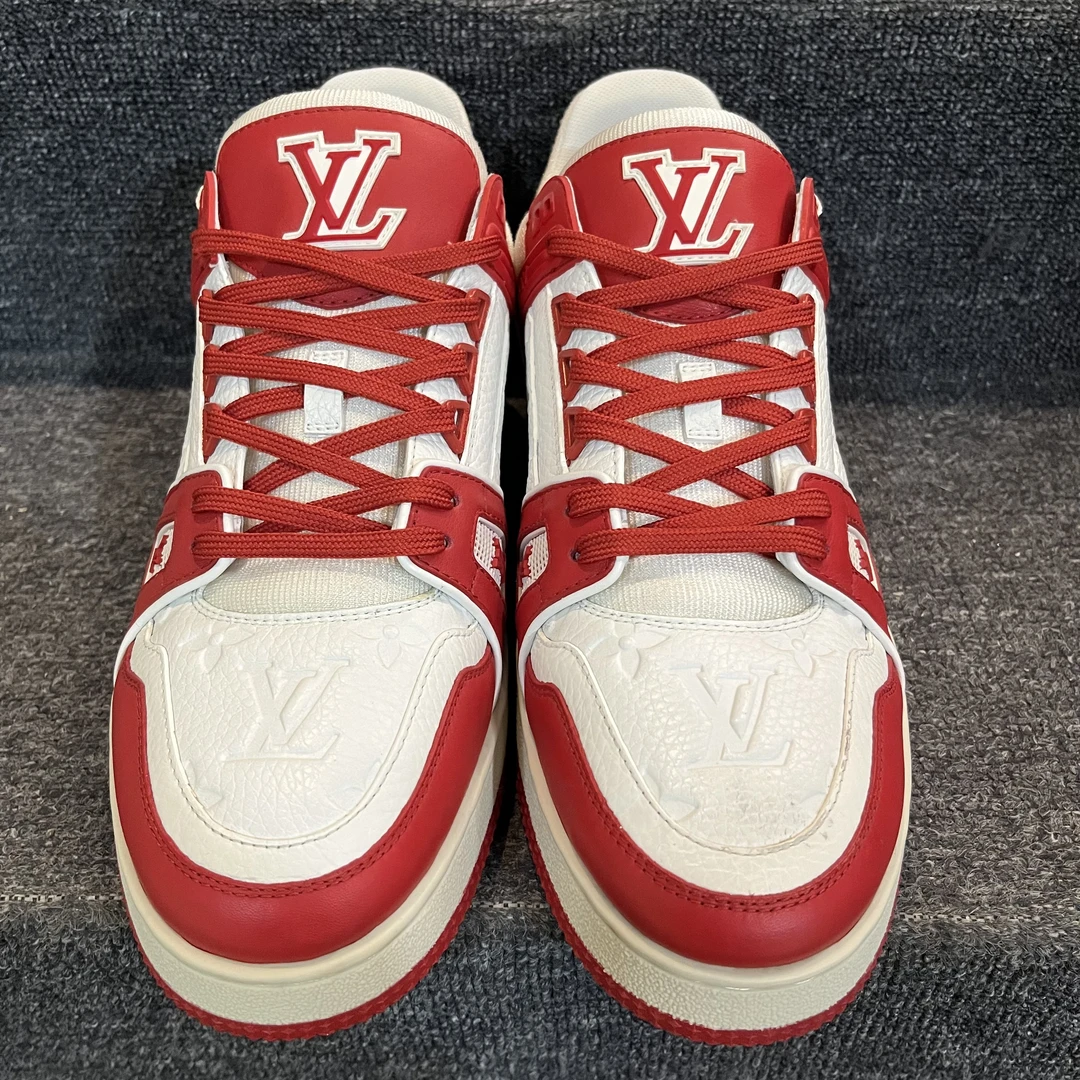 99新 LouisVuitton/路易威登 【慈善晚会限定】白红浮雕trainer