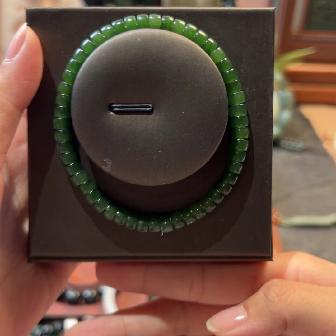 大***尽和田玉（糖玉）未镶嵌手链