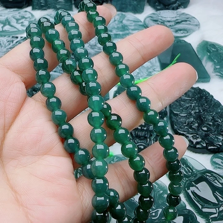 翡翠未镶嵌颈饰多样性发货天然的A货翡翠