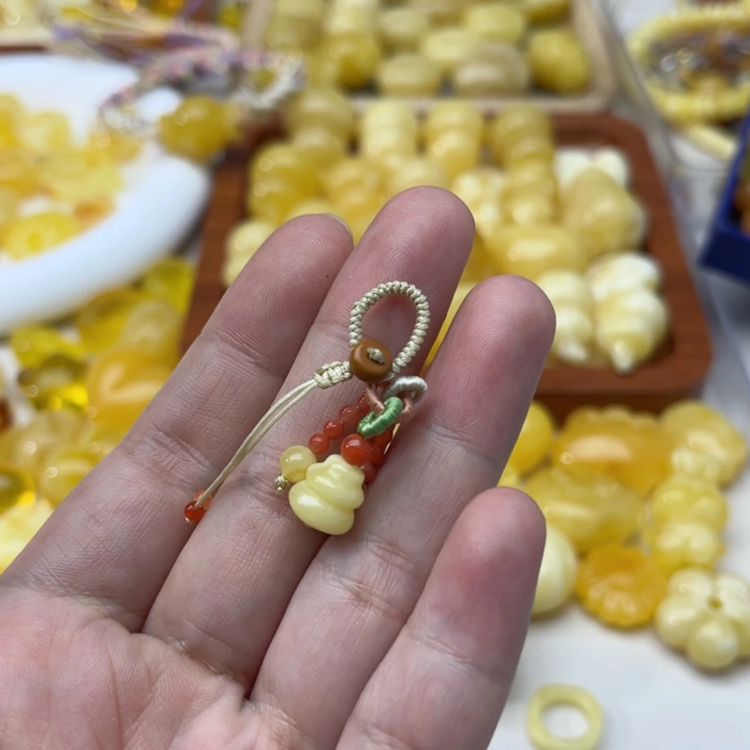 【闪购商品】未镶嵌蜜蜡裸石配饰
