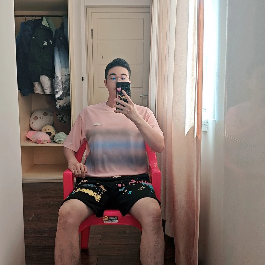 2025新款夏季超好看男士短袖T恤正品高质量潮牌渐变实拍