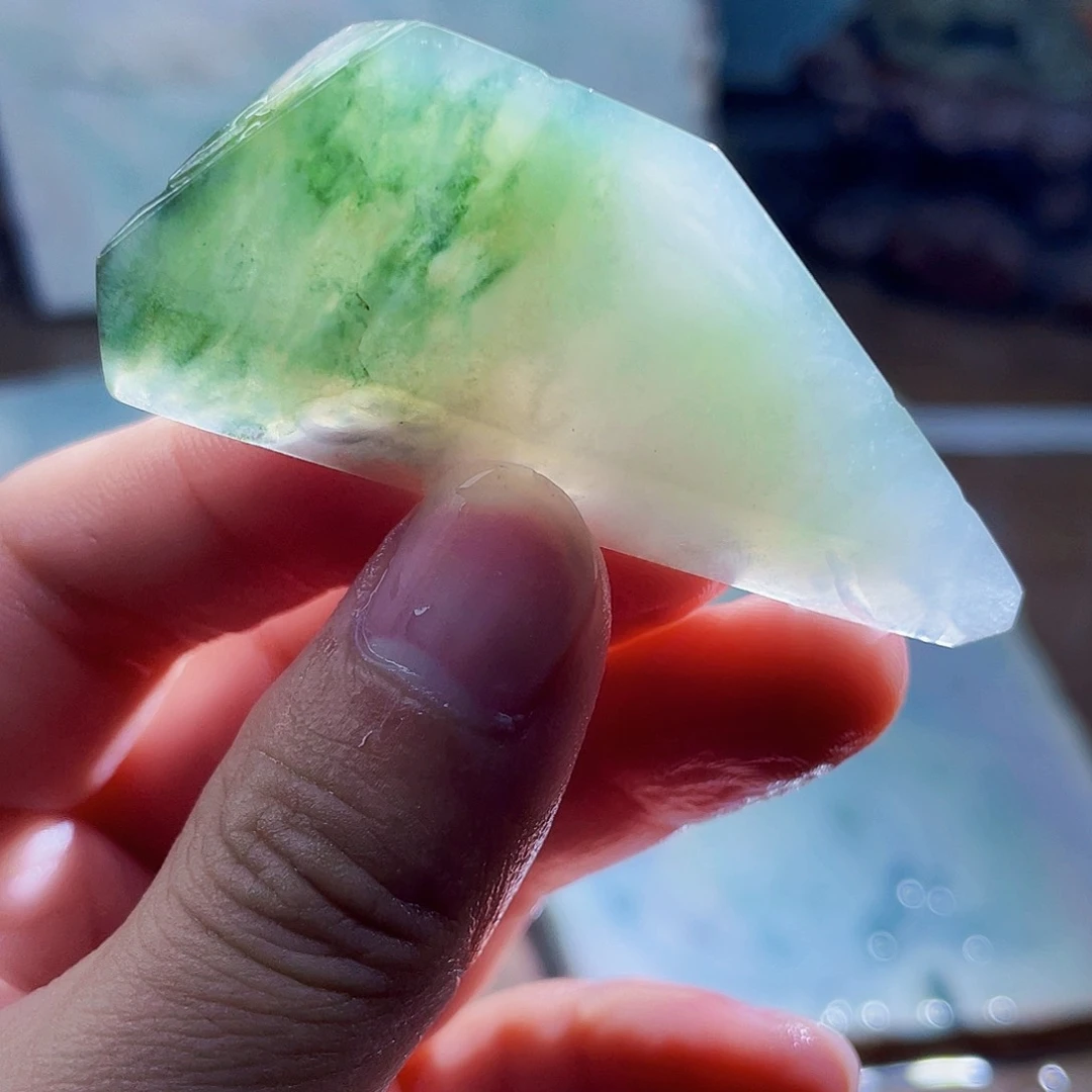 翡翠未镶嵌颈饰毛料40