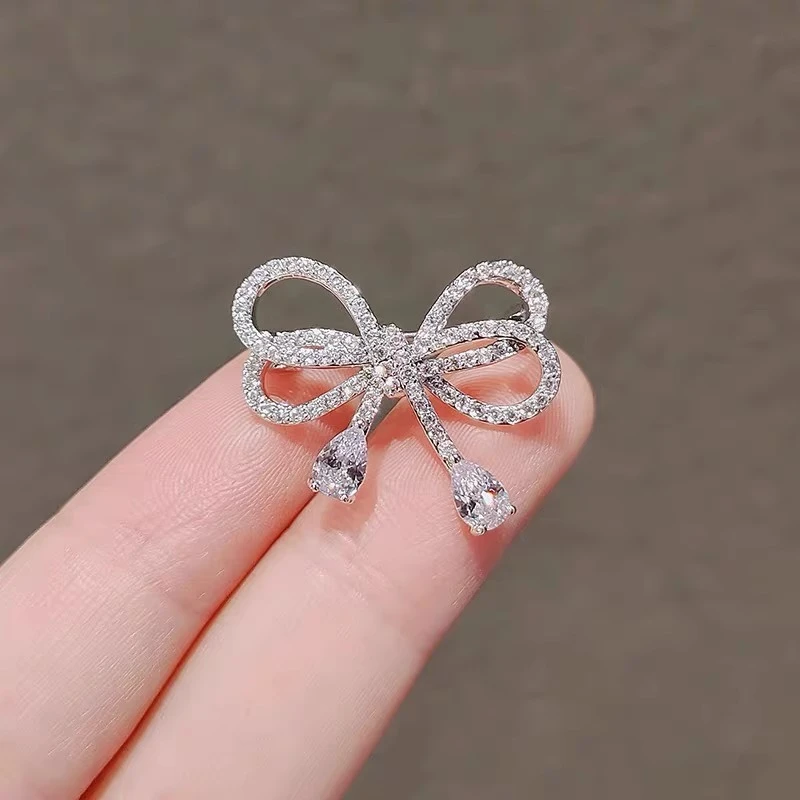 合金胸针 轻奢百搭蝴蝶结爱心胸花女领口防走光扣针固定开衫别针