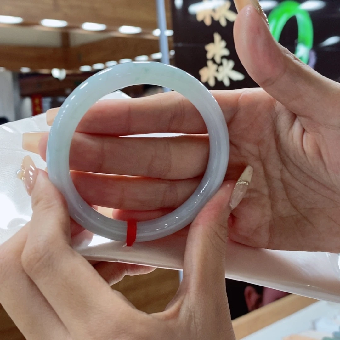 翡翠手镯未镶嵌念**止买断