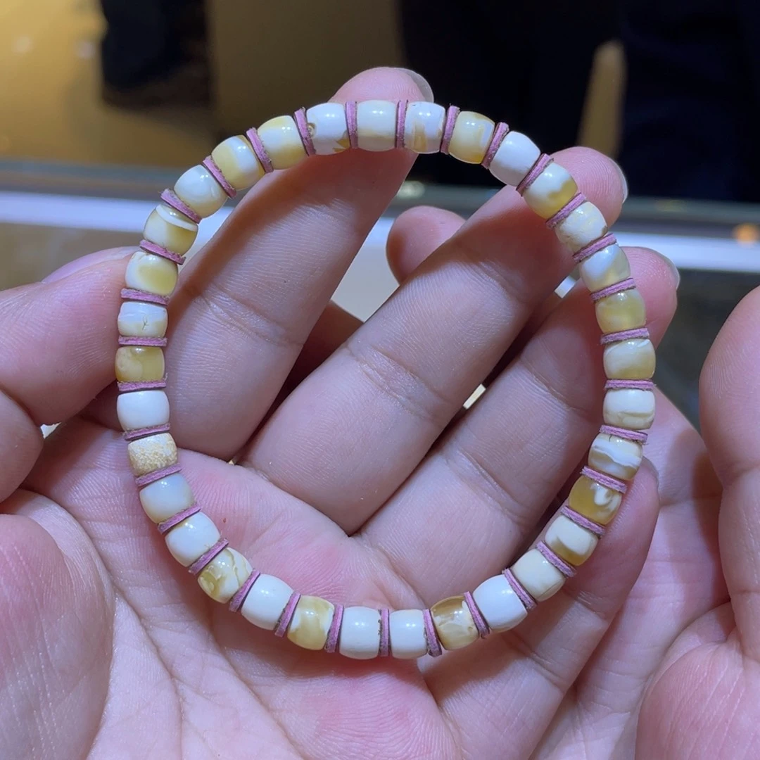 蜜蜡未镶嵌珠宝奇石6