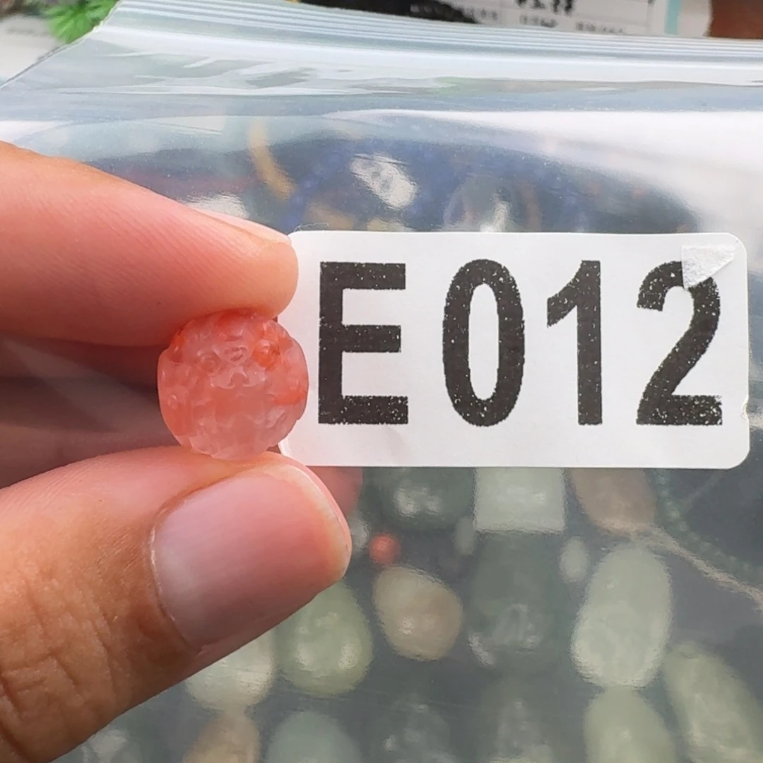 未镶嵌南红玛瑙珠宝奇石