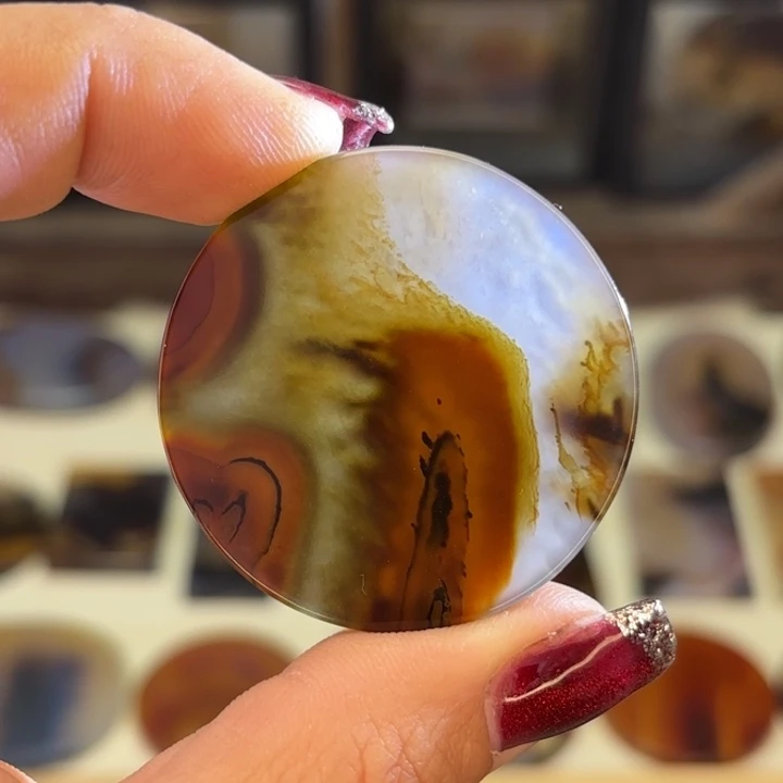 玛瑙/玉髓颈饰未镶嵌