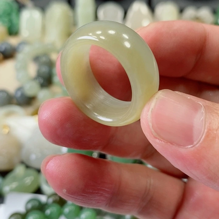 和田玉戒圈未镶嵌