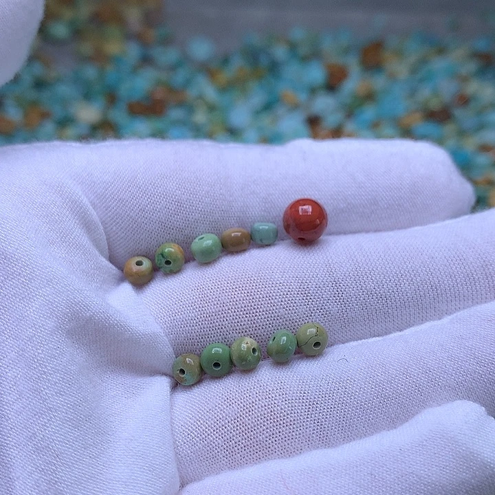 南红玛瑙未镶嵌珠宝奇石