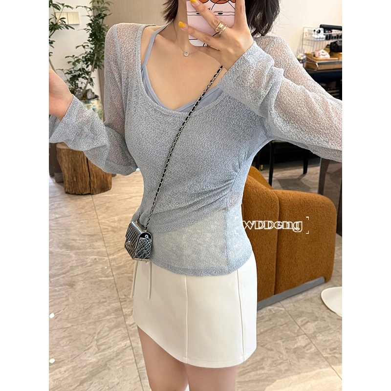 王等等【浅春一夏】春季亮丝镂空设计感假两件针织上衣U225Y01837