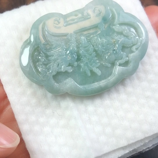 翡翠未镶嵌颈饰缅甸A货，每天下午1点半开播