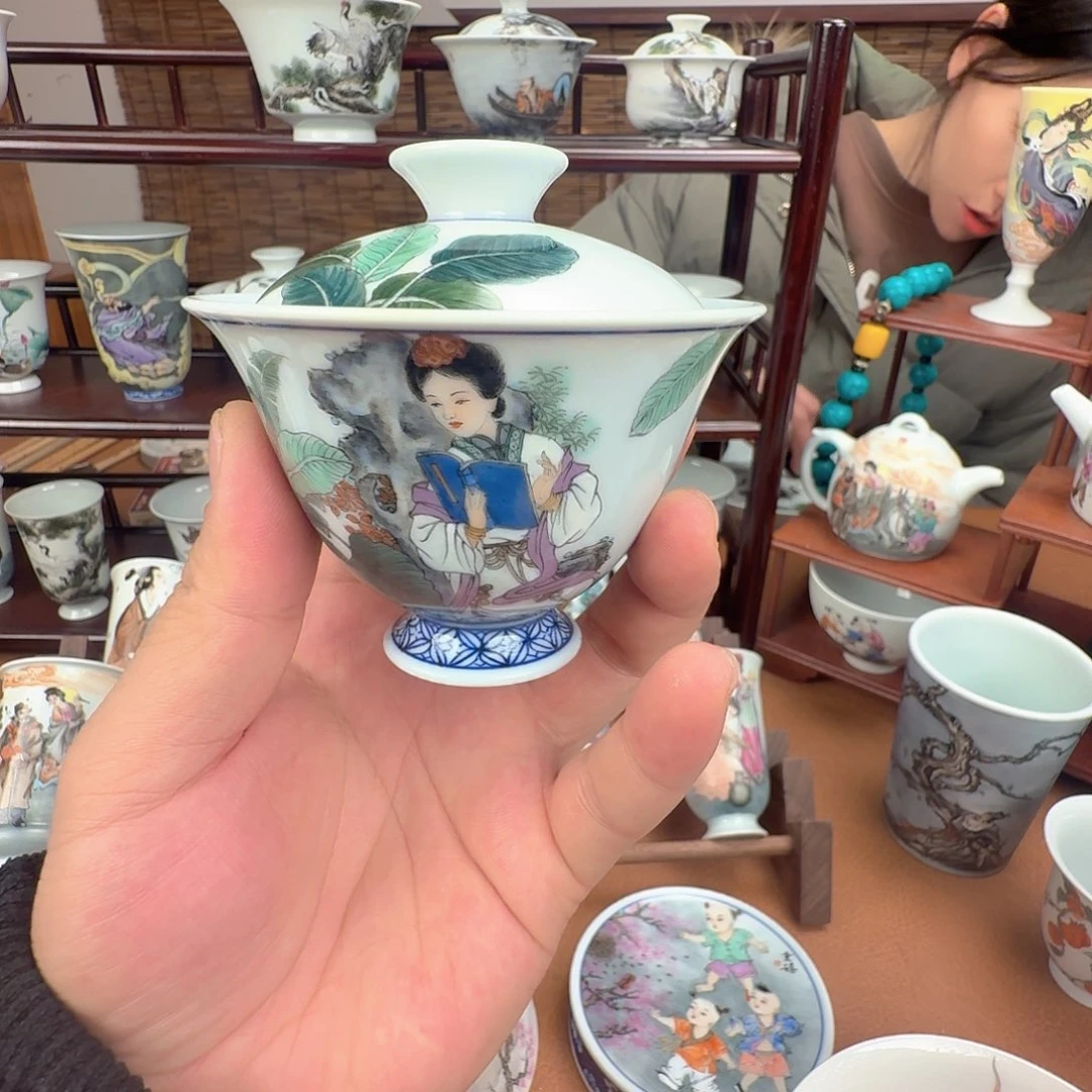 小***熊瓷摆件景德镇陶瓷艺术