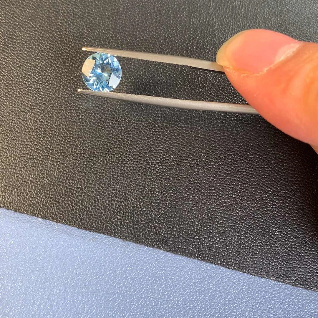 海蓝宝石笔搁未镶嵌1.03 圣玛利亚