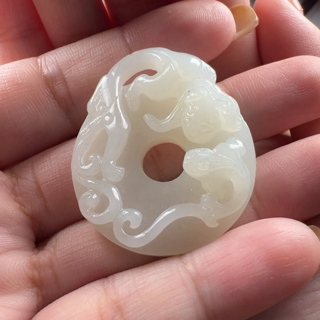 颈饰未镶嵌和田玉