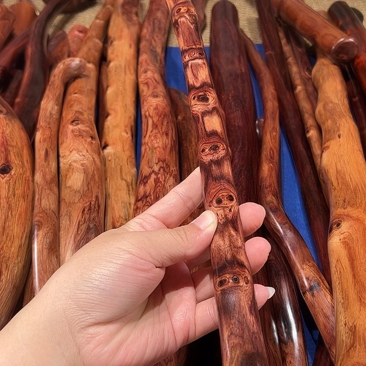 千***）木满鬼脸纹手把玩棍长61厘米